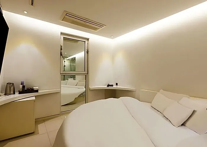Hotel Star Masterpiece 3*